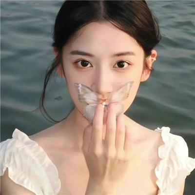 一个女王的少女时代