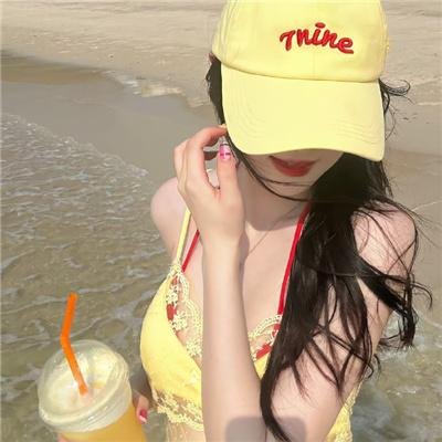 玛丽莲有深黑之眸